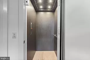 2147 Lombard St, Philadelphia, PA 19146 - Photo 9