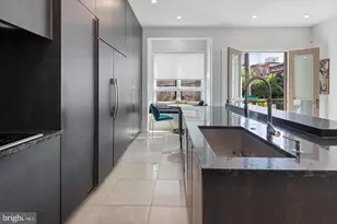 707 S 15th St, Philadelphia, PA 19146 - Photo 17