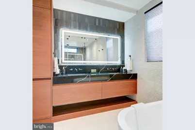 109 S 24th Street, Philadelphia, PA 19103 - Photo 25