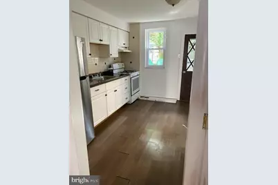 2344 S Woodstock Street, Philadelphia, PA 19145 - Photo 9