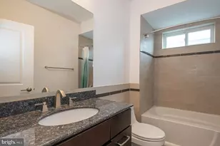 110 Naudain St, Philadelphia, PA 19147 - Photo 21