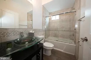 110 Naudain St, Philadelphia, PA 19147 - Photo 9