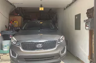 949 N Orianna St, Philadelphia, PA 19123 - Photo 3