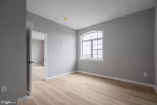 2401 Washington Ave, Philadelphia, PA 19146 - Photo 9