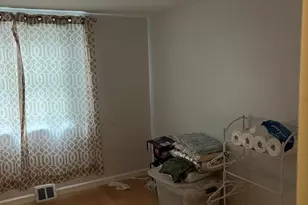 818 Burgess St, Philadelphia, PA 19116 - Photo 9