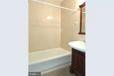 1324 Locust Street #1421, Philadelphia, PA 19107 - Photo 3