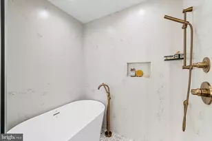 262 S 16th St, Philadelphia, PA 19102 - Photo 23