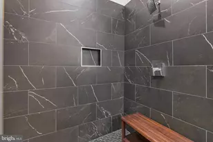 402 N Front St, Philadelphia, PA 19123 - Photo 29