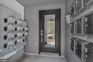 402 N Front St, Philadelphia, PA 19123 - Photo 3