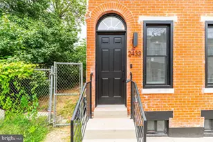 2433 W Seybert St, Philadelphia, PA 19121 - Photo 3