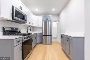 2433 W Seybert St, Philadelphia, PA 19121 - Photo 9