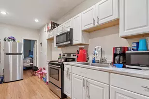 7018 Woodland Ave, Philadelphia, PA 19142 - Photo 15