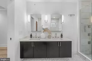 237 N 23rd St, Philadelphia, PA 19103 - Photo 17