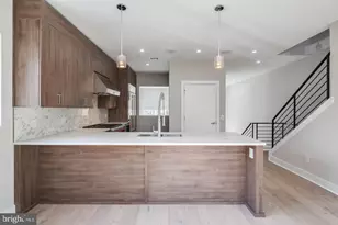 237 N 23rd St, Philadelphia, PA 19103 - Photo 9