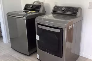 221 E Slocum St, Philadelphia, PA 19119 - Photo 15