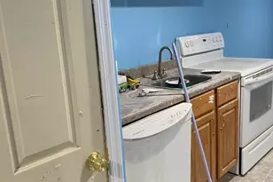 6414 Chelwynde Ave, Philadelphia, PA 19142 - Photo 11