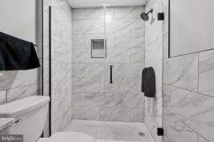 2248 Earp St, Philadelphia, PA 19146 - Photo 19