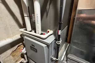 5353 N Sydenham St, Philadelphia, PA 19141 - Photo 13