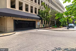 2001 Hamilton St, Philadelphia, PA 19130 - Photo 25