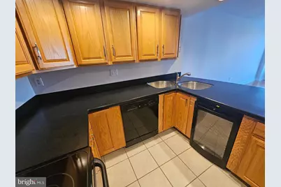 2001 Hamilton Street #925, Philadelphia, PA 19130 - Photo 9