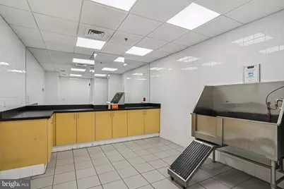 1425 Locust Street #7D, Philadelphia, PA 19102 - Photo 33