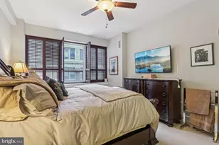 1425 Locust St, Philadelphia, PA 19102 - Photo 21