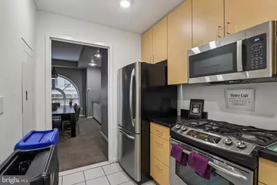 1425 Locust Street #7D, Philadelphia, PA 19102 - Photo 31