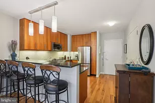 1425 Locust St, Philadelphia, PA 19102 - Photo 11