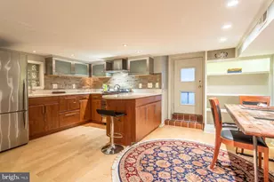 1831 Mutli-Unit Spruce St, Philadelphia, PA 19103 - Photo 15