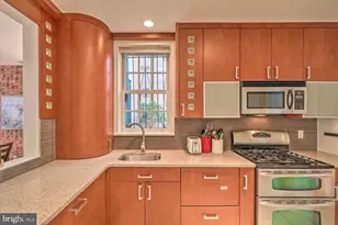 1831 Mutli-Unit Spruce St, Philadelphia, PA 19103 - Photo 23