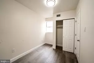 2446 S Woodstock St, Philadelphia, PA 19145 - Photo 17