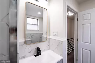 2446 S Woodstock St, Philadelphia, PA 19145 - Photo 13