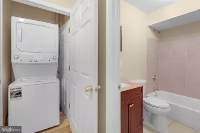 909 N 19th Street #B, Philadelphia, PA 19130 - Photo 13