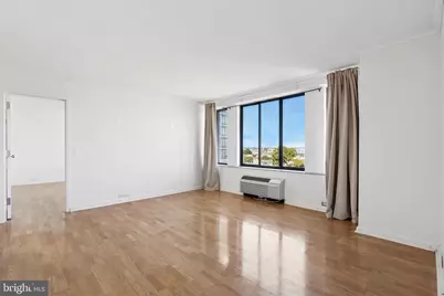 2001 Hamilton Street #1205, Philadelphia, PA 19130 - Photo 3