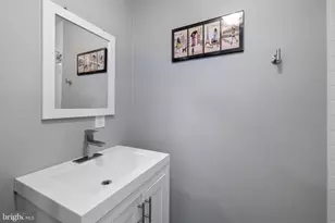 621 S 18th St, Philadelphia, PA 19146 - Photo 7