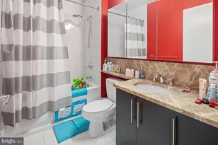 1425 Locust St, Philadelphia, PA 19102 - Photo 13