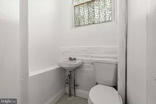 2426 S Rosella St, Philadelphia, PA 19153 - Photo 27