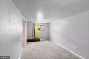 2426 S Rosella St, Philadelphia, PA 19153 - Photo 25