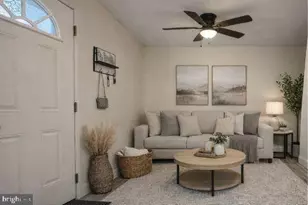 790 S Front St, Philadelphia, PA 19147 - Photo 3