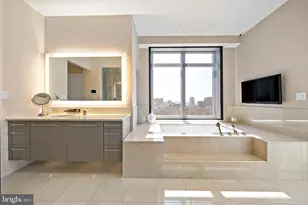 130 S 18th St, Philadelphia, PA 19103 - Photo 25