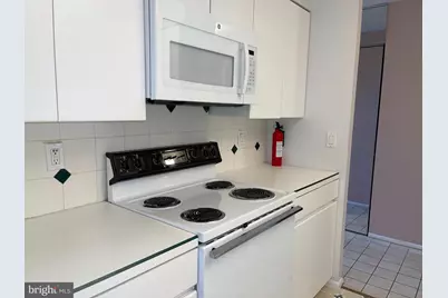 1420 Locust Street #20Q, Philadelphia, PA 19102 - Photo 11