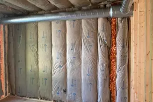 238 E Queen Ln, Philadelphia, PA 19144 - Photo 17