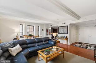 219 S 18th St, Philadelphia, PA 19103 - Photo 5