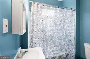 2732 W Sterner St, Philadelphia, PA 19132 - Photo 9