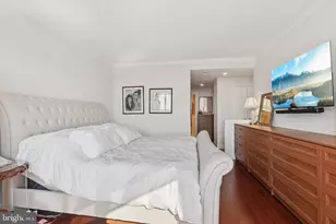 210 W Rittenhouse Square, Philadelphia, PA 19103 - Photo 17