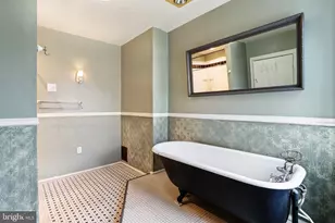 2335 Christian St, Philadelphia, PA 19146 - Photo 15