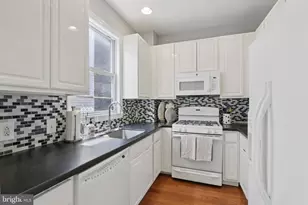 929 S 18th St, Philadelphia, PA 19146 - Photo 17