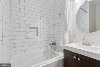 929 S 18th Street, Philadelphia, PA 19146 - Photo 31