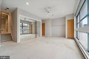 7 N Christopher Columbus Blvd, Philadelphia, PA 19106 - Photo 25