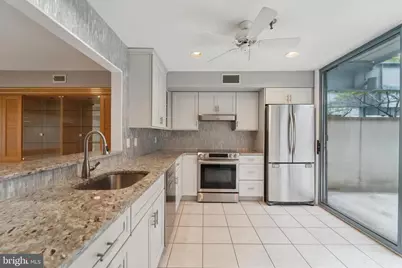 7 N Christopher Columbus Boulevard #130, Philadelphia, PA 19106 - Photo 19